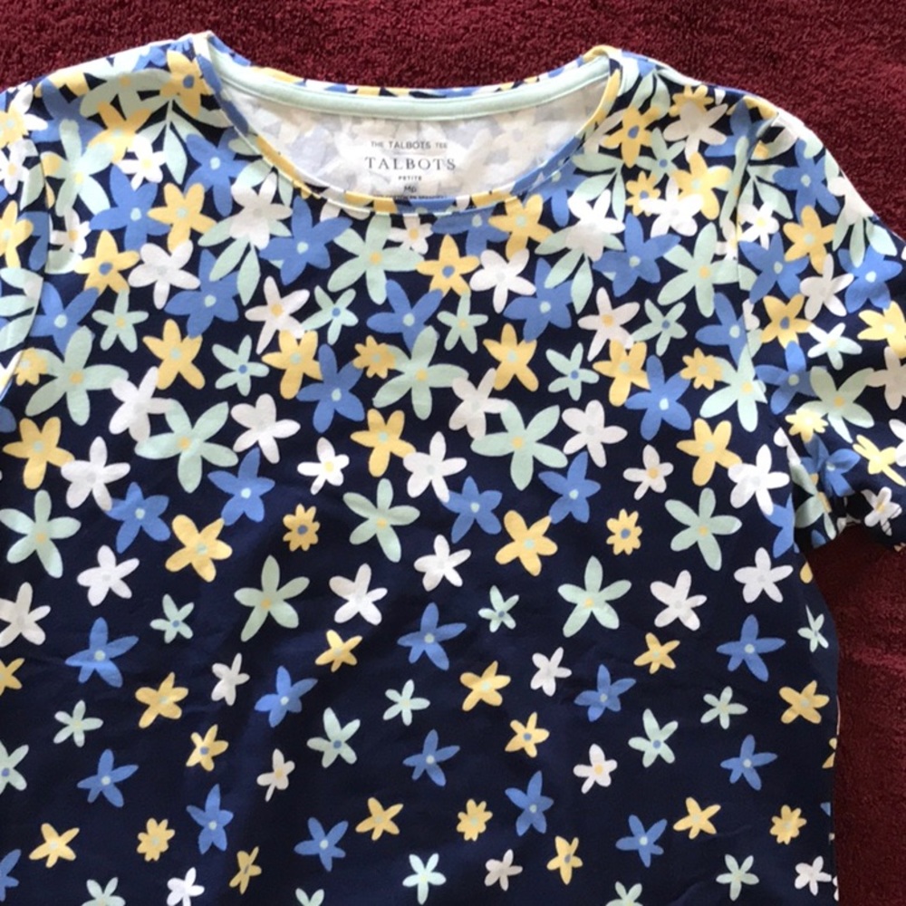Adorable Talbots Tee